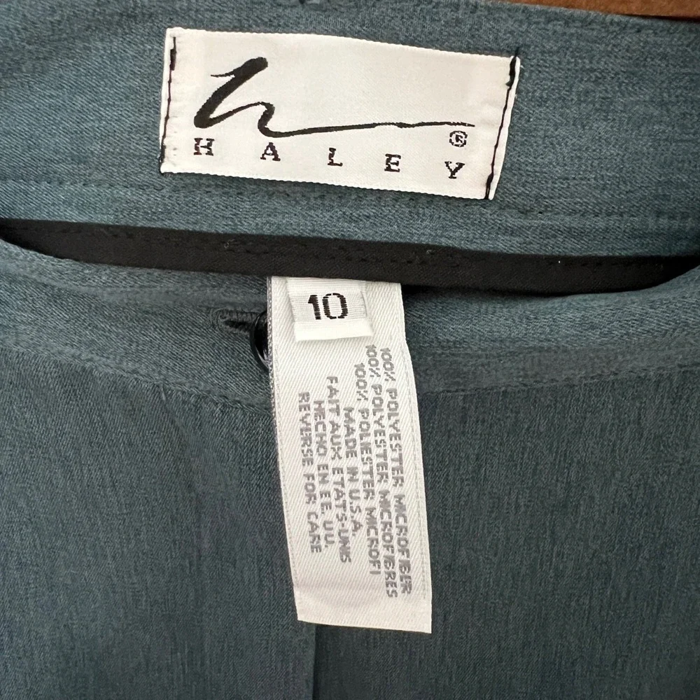 Haley Pleated Bermuda Shorts Women's‎ Size 10 Blue Super Soft High Rise Vintage